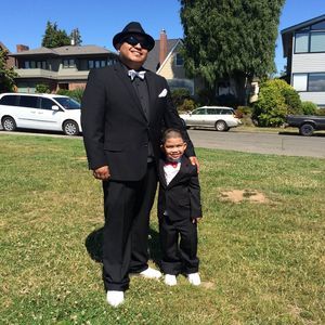 Meet your Posher, Derrick